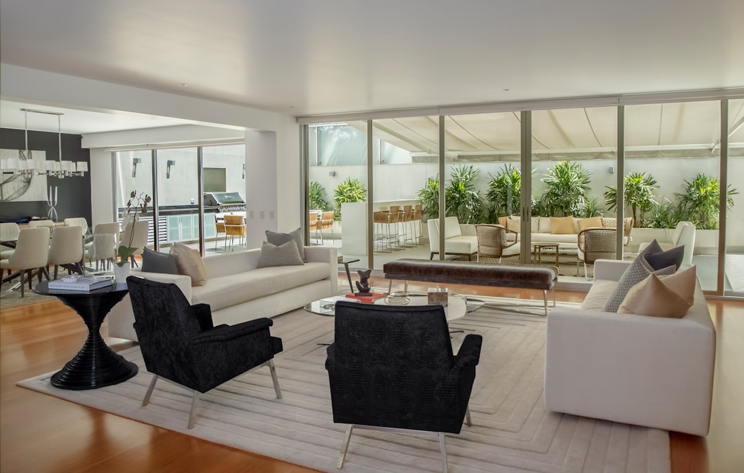 Living dining room and patio